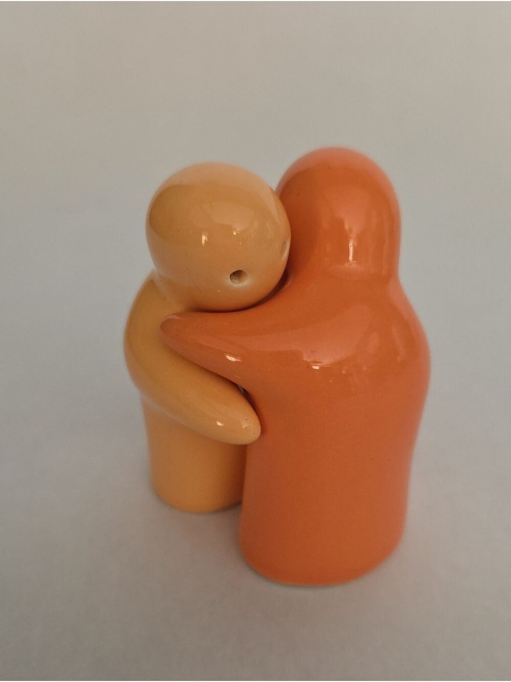 Vintage Hugging Glossy Ceramic Ghosts Salt & Pepper Shakers Pair - Orange Duo